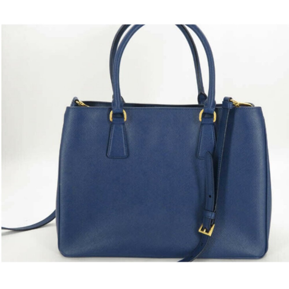💯 AUTH PRADA SAFFIANO LEATHER Crossbody Bag - Picture 3 of 8
